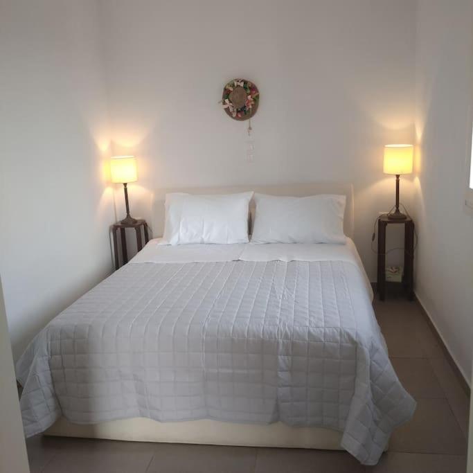 Kythnos - Loutra- House Villa Bagian luar foto